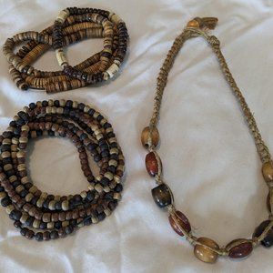 Wooden beads jewelry set